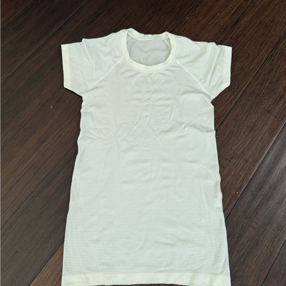 Lululemon Swiftly Tech Shirt